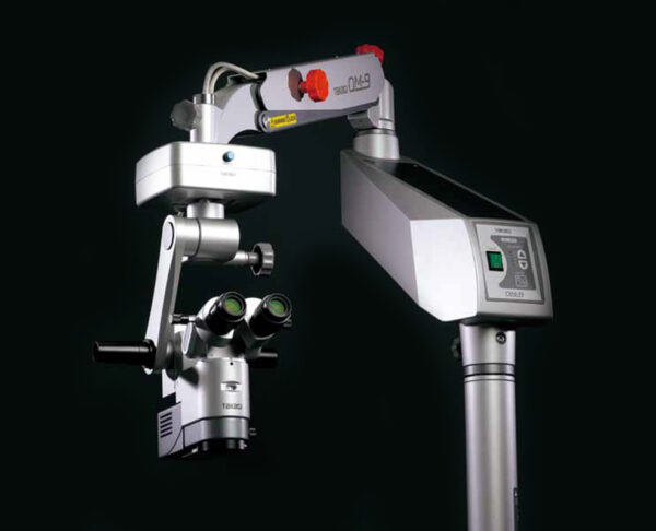 TAKAGI OM-9 OPERATING MICROSCOPE